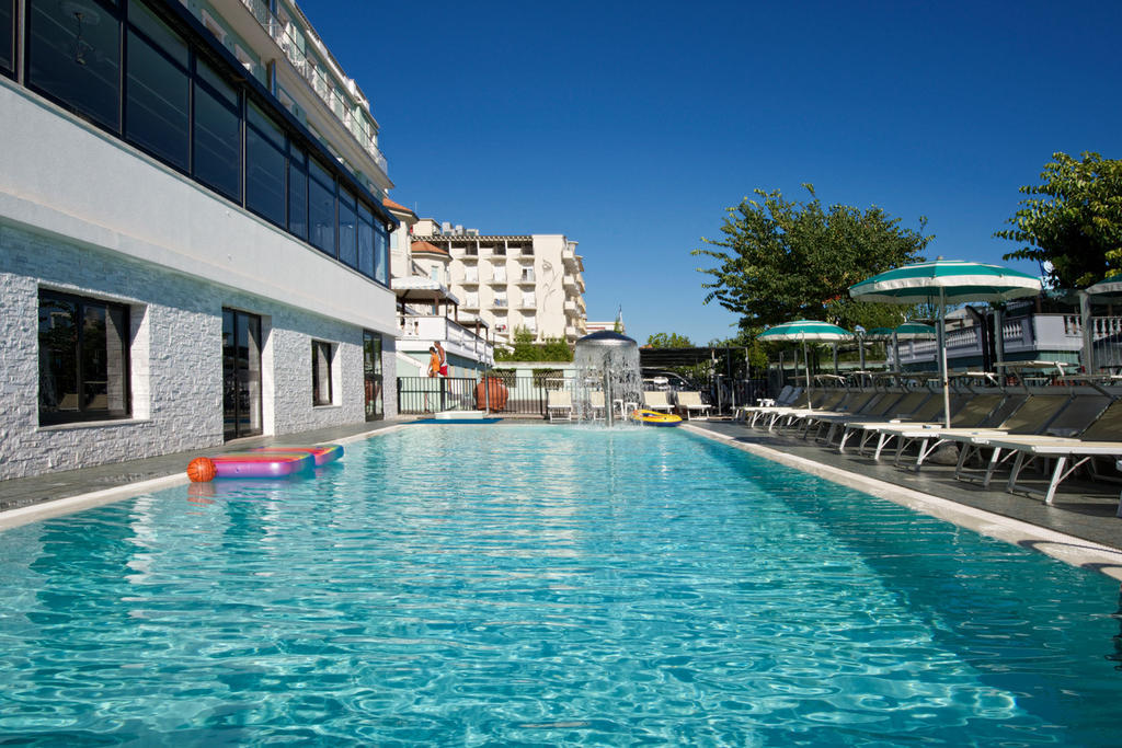 Hotel Garden Cattolica Exterior photo